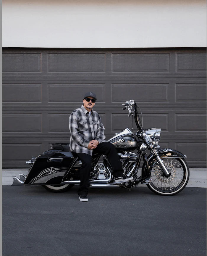 Shadow Men's Black & Grey Long Sleeve Flannel Shirt